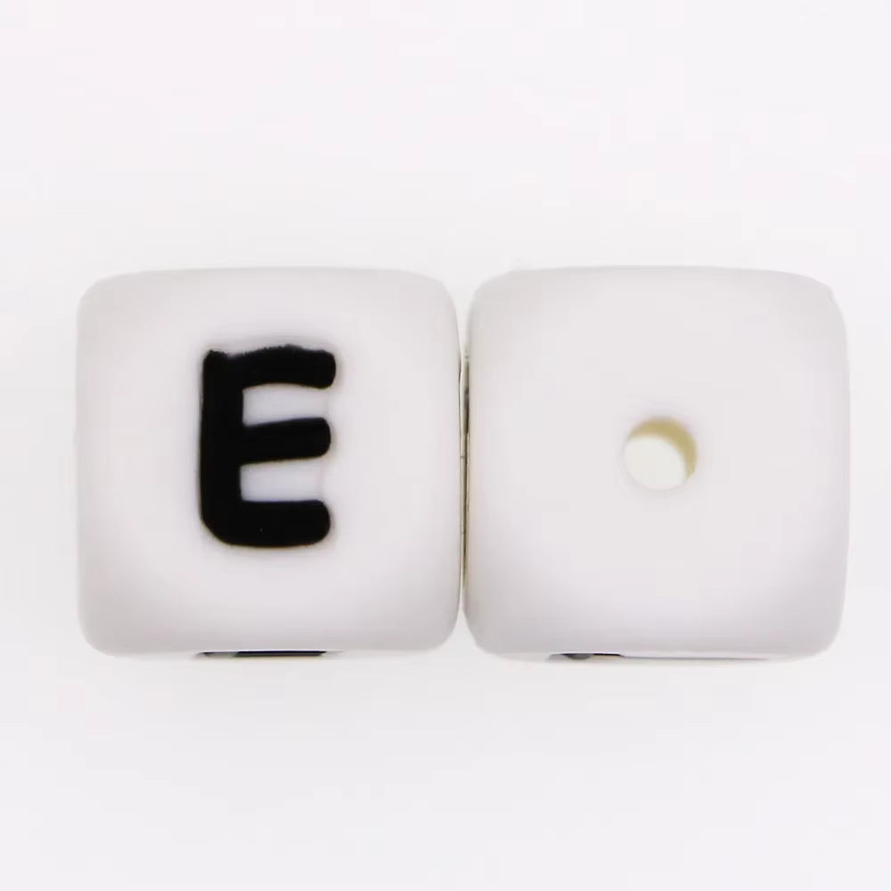 10Pcs 12MM Silicone Letters Beads DIY Jewelry Accessoriesfor to Make Bracelets English Alphabet Beads BPA Free Food Grade